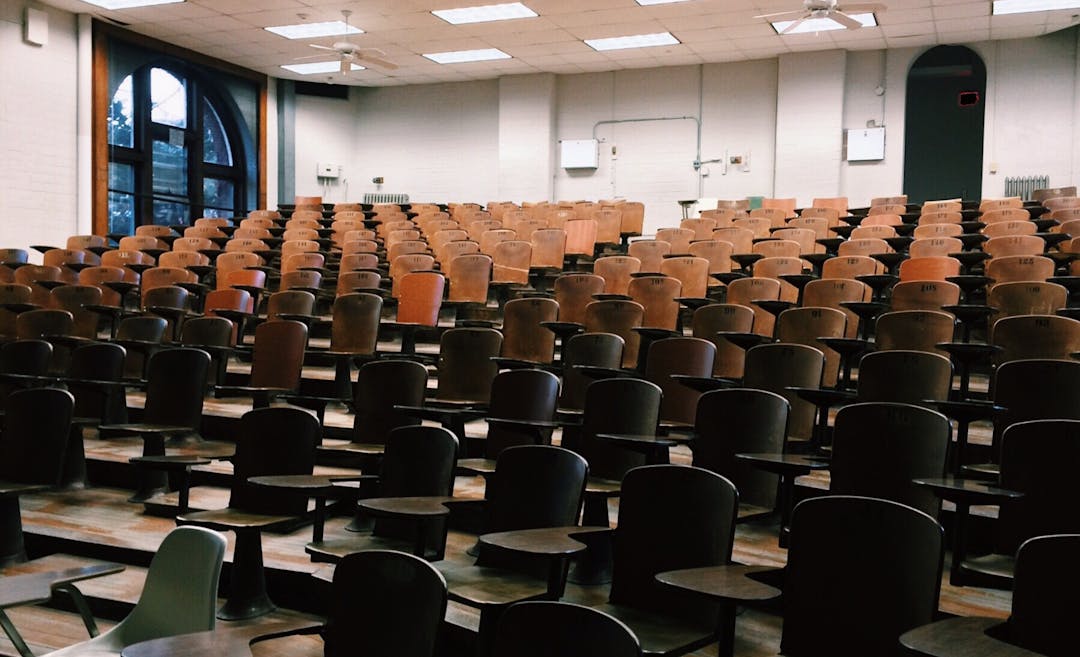 aula universitaria vuota